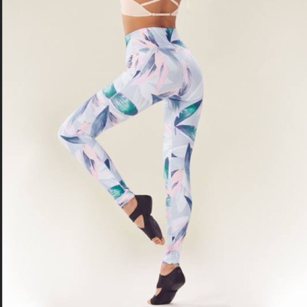 Floral high-waisted Fabletics athletic leggings